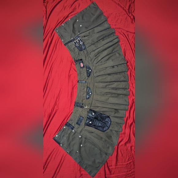 Men's size 42 Kilt from Macleo Sexy Leather - Picture 3 of 3